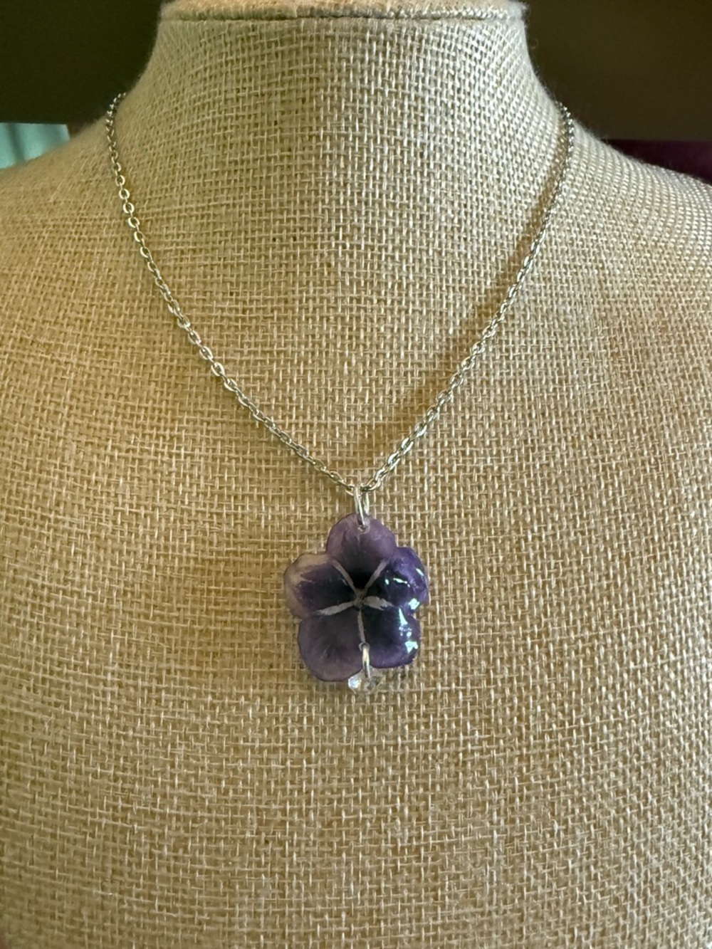 Real Violet Flower in Resin Pendant Necklace